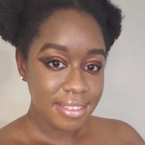 Meet your Posher, Petrina